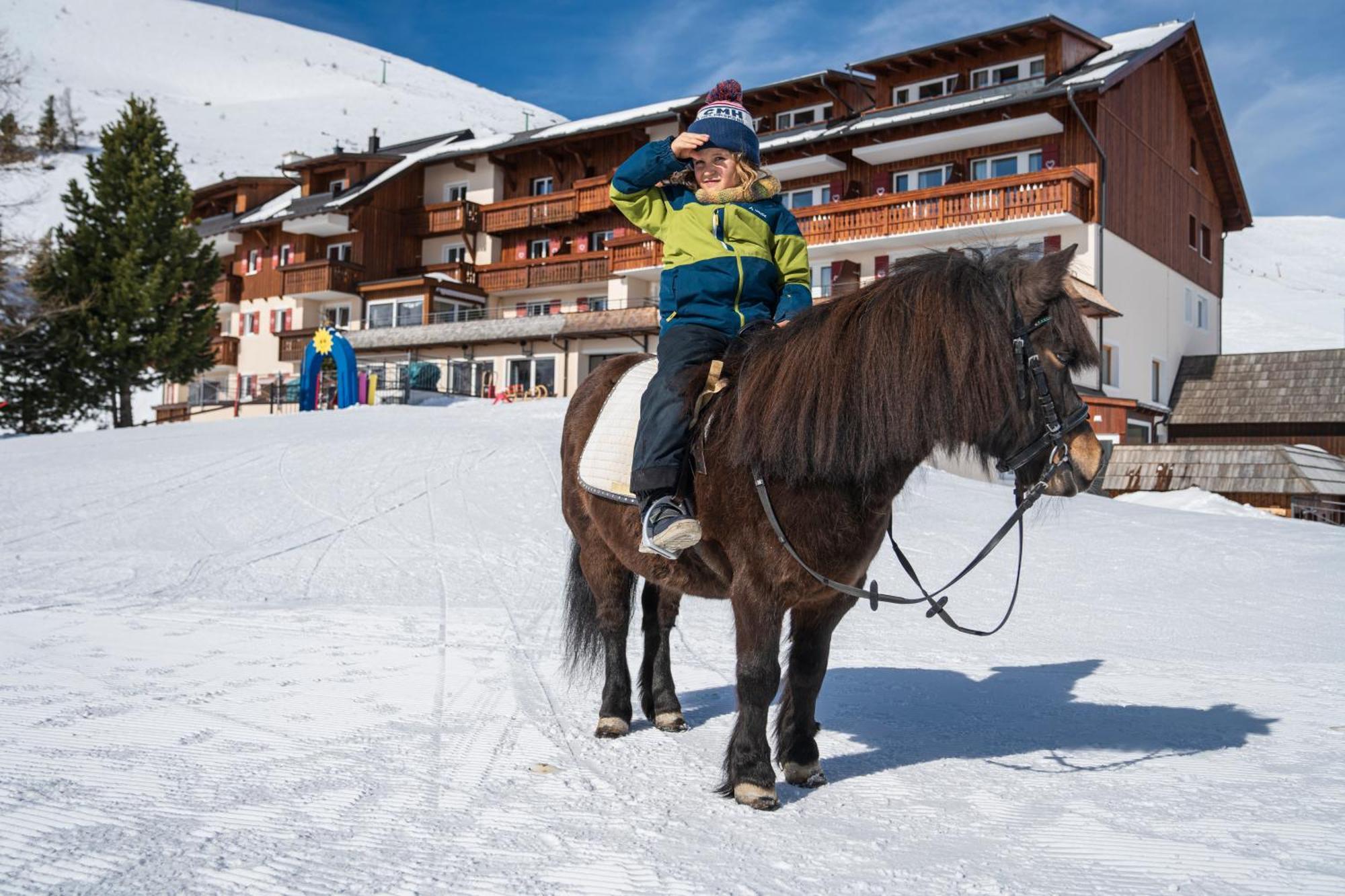 Heidi-Hotel Falkertsee - Kinderhotel Patergassen Екстериор снимка